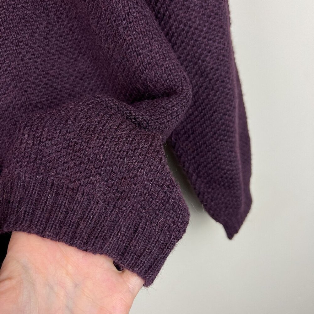 Peruvian Connection Vintage 100% Alpaca Crew Neck Sweater - Picture 2 of 4
